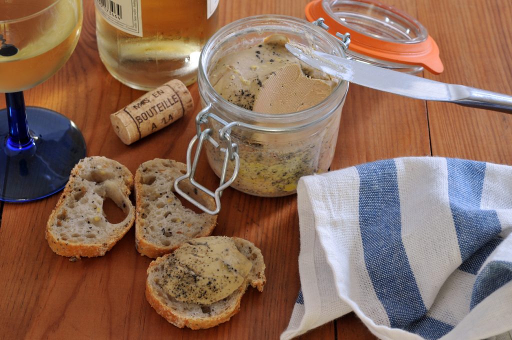 foie gras with bread