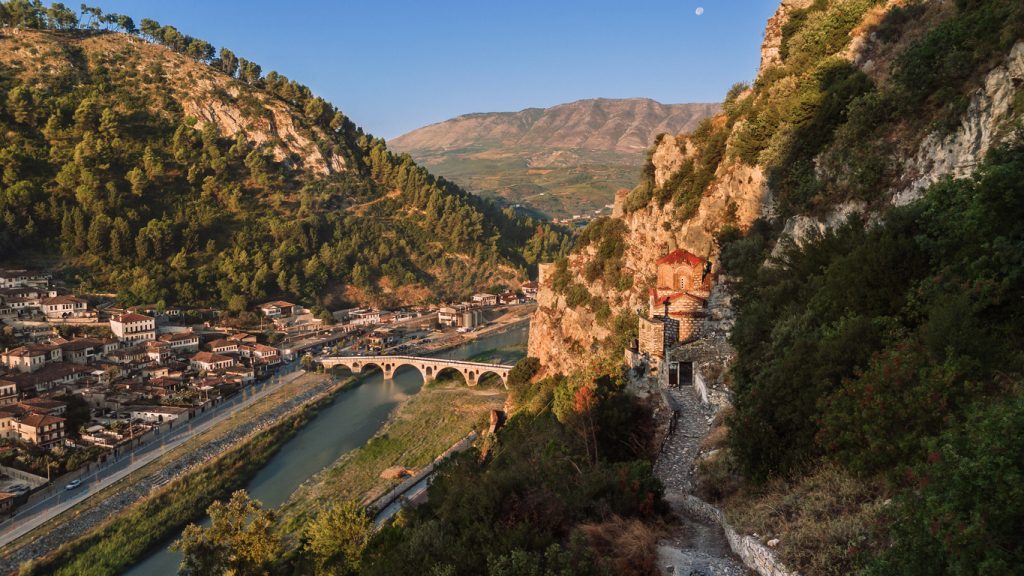 Église médiévale de Saint-Michel à Berat, Albanie